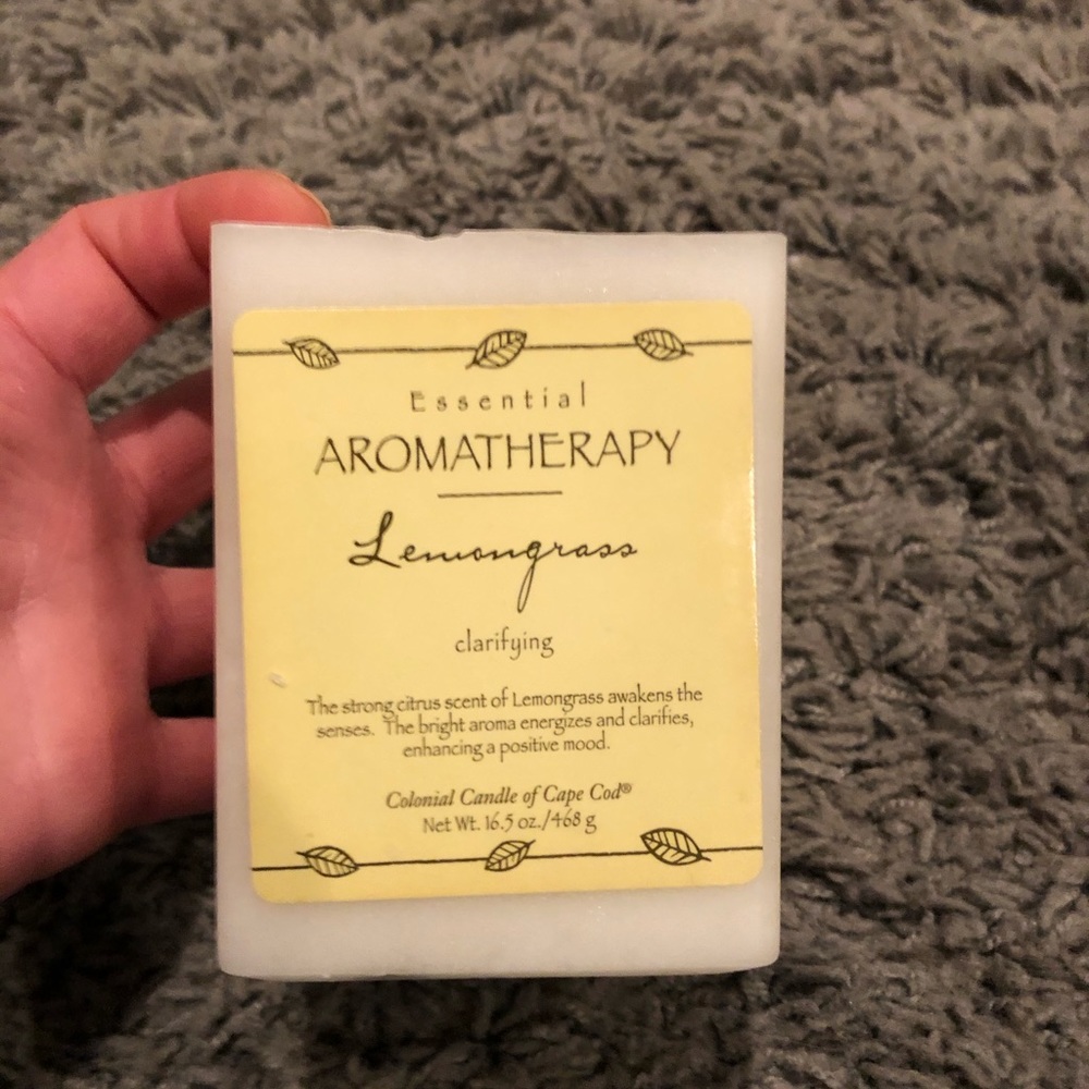 Essential Aromatherapy Lemongrass Candle, NIB